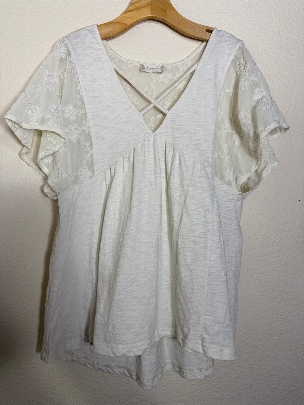 Altard State Ivory Floral Lace Babydoll Top Criss Cross V Neck Boho Medium